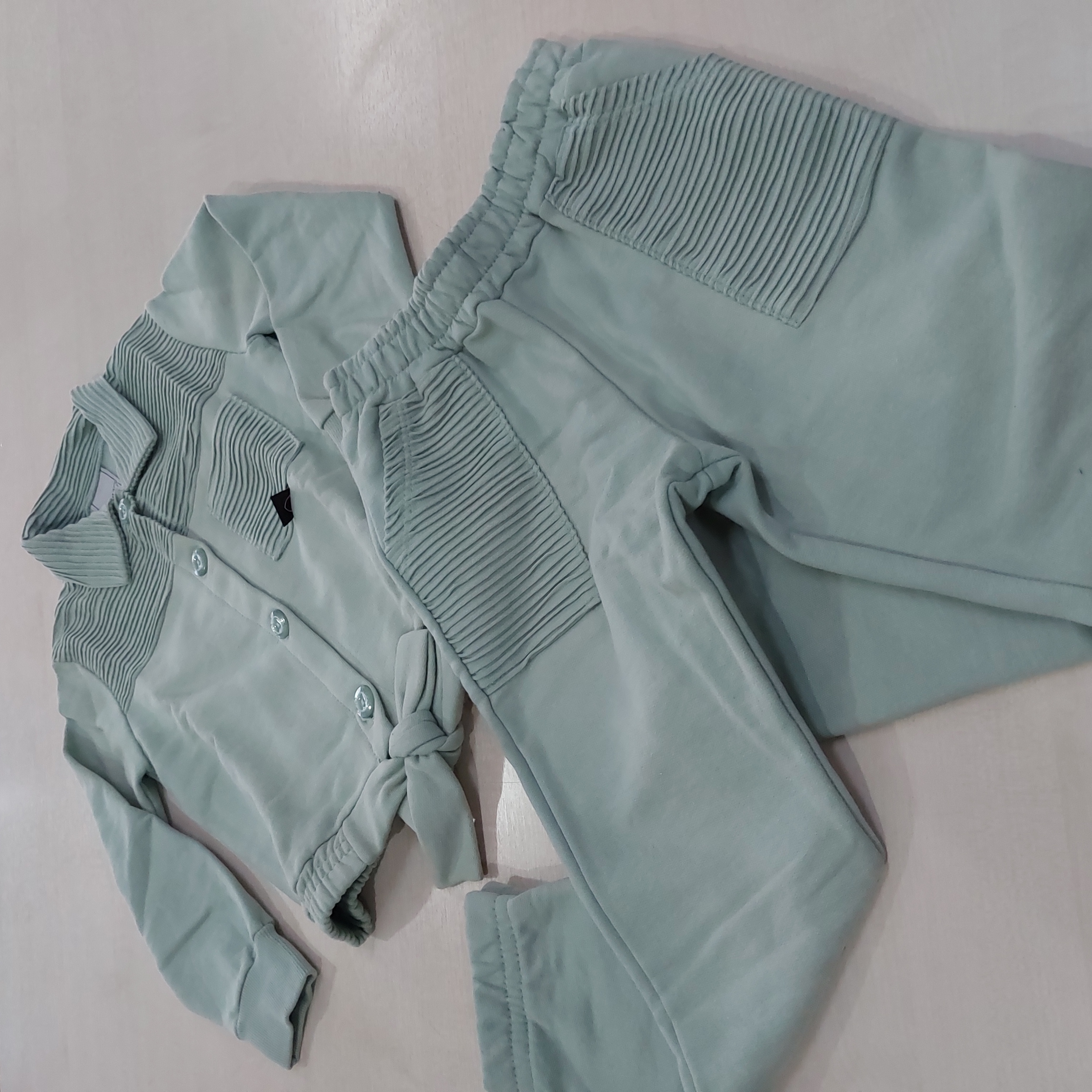 Conj. Moletom Blusão e Calça Fem Tam 03 Angerô
