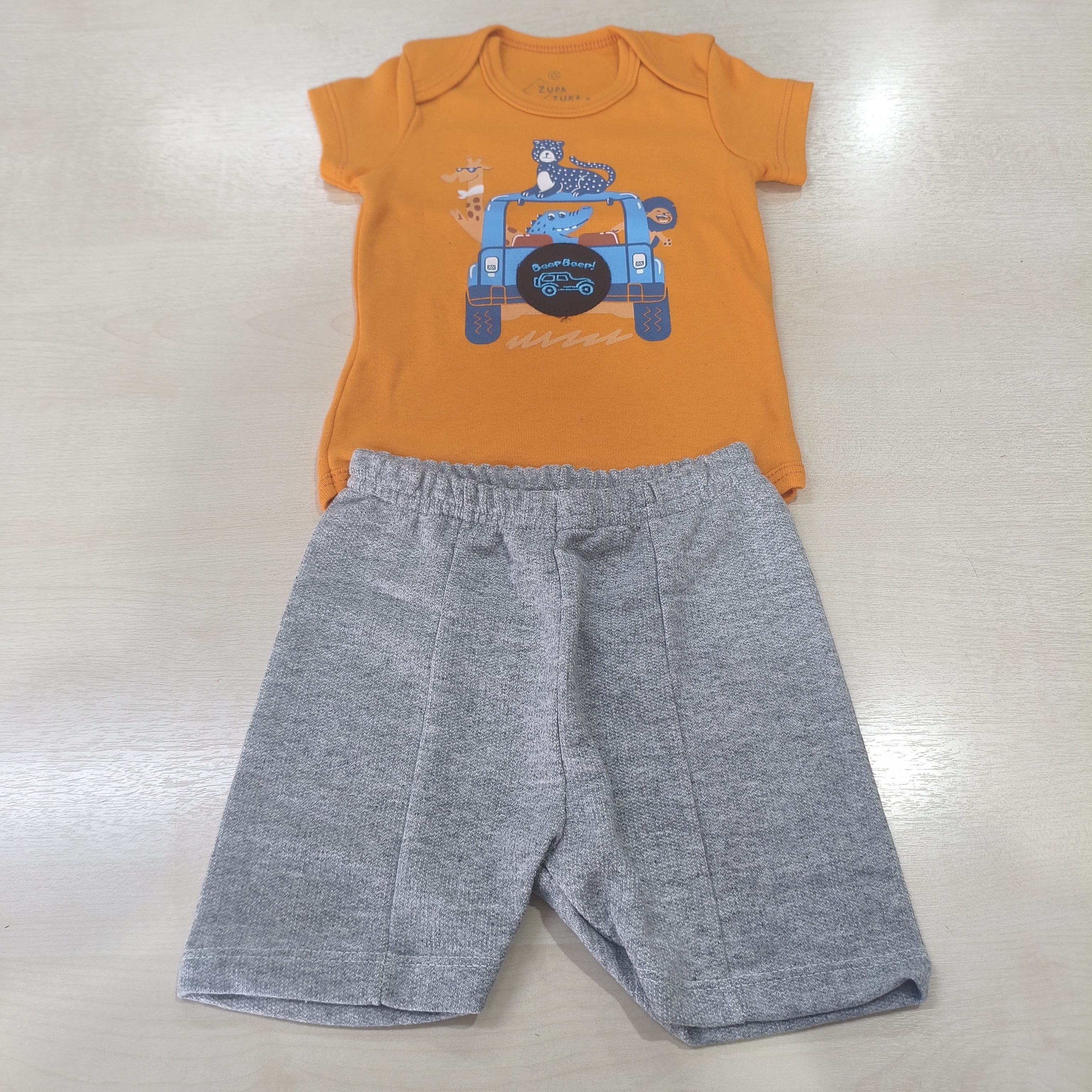 Conj. Body MC e Shorts Masc Tam GB Zupa Zuka