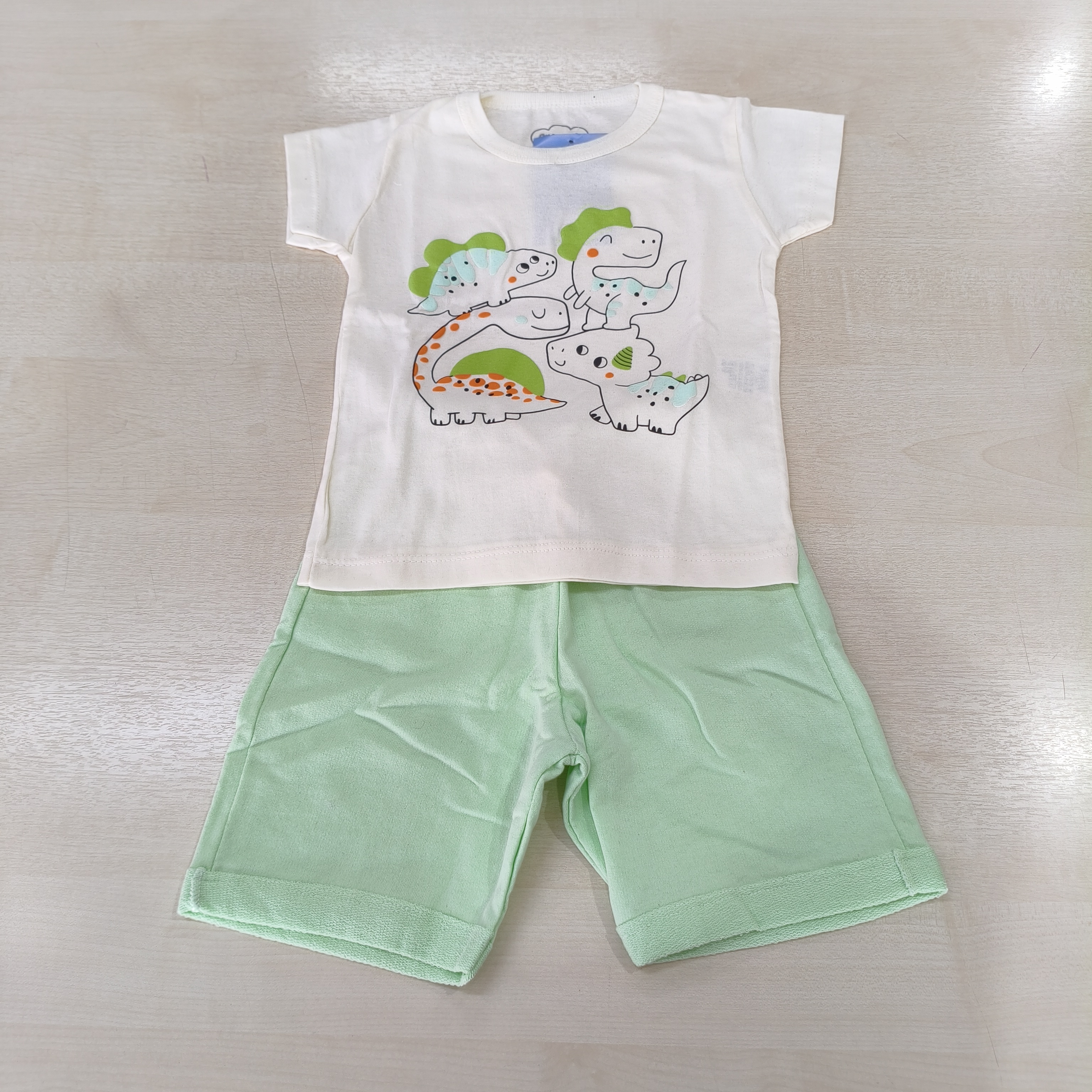 Conj. Camiseta MC e Shorts Masc Tam 01 Orango Kids